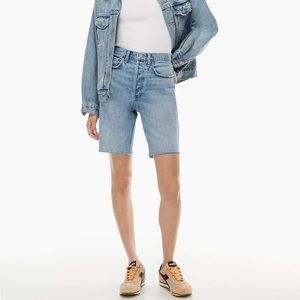 Aritzia - The Joni Loose along Short